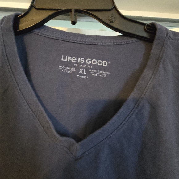Life Is Good Dark Blue Elephant Tee - Picture 5 of 5